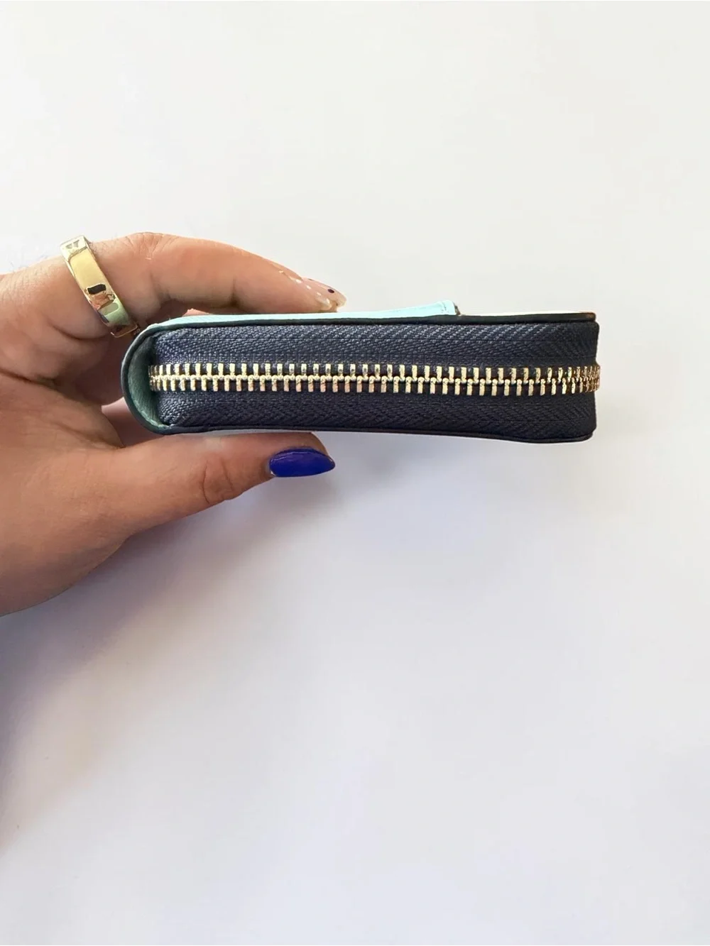 Kate Spade New York Blue White Colorblock Zip Around Continental Wallet